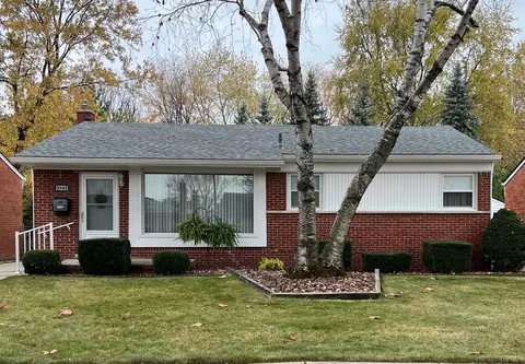 13231 W Sioux Ave W, Redford, MI 48239