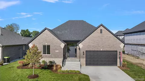 56661 Via Caterina, Macomb, MI 48042