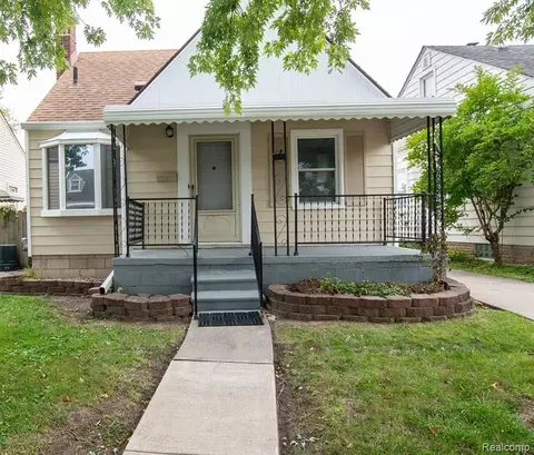 1531 Mill St, Lincoln Park, MI 48146