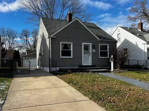 829 N Kenwood Ave, Royal Oak, MI 48067