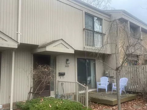 1423 Oakbrook E, Rochester Hills, MI 48307