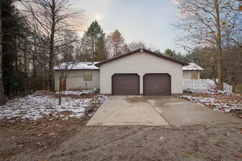2230 Valley, Carmel, MI 48813