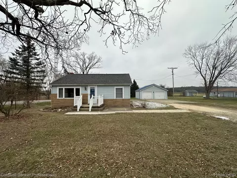 1240 Morris Rd, Lapeer, MI 48446
