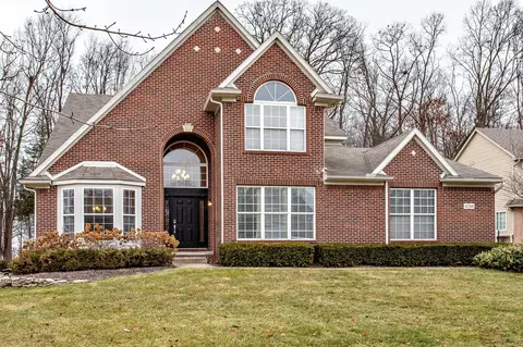 4248 Delphine Dr, Wixom, MI 48393