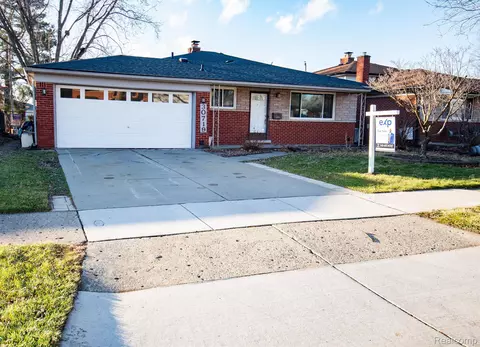 30719 Dover Ave, Warren, MI 48088