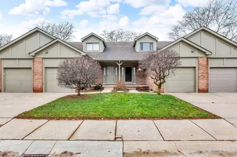 53984 Birchwood Crt Unit Apt 15 D Ct UNIT 15, Shelby Township, MI 48316