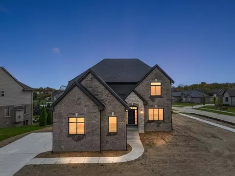 35742 Windridge Dr, New Baltimore, MI 48047
