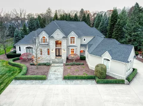 20881 Turnberry Blvd, Northville, MI 48167