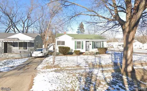 902 W Ridgeway Ave, Flint, MI 48505
