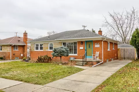 22716 Doremus St, Saint Clair Shores, MI 48080