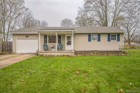 4500 Nicks Plc Pl, Flint, MI 48506