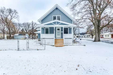 903 Tunnel St, Port Huron, MI 48060