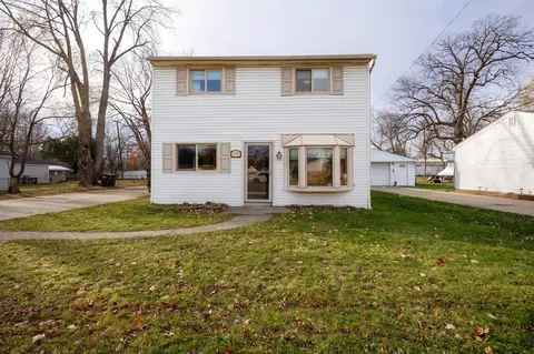 7190 Wilkie St, Taylor, MI 48180