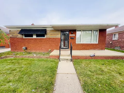 24624 Beck Ave, Eastpointe, MI 48021