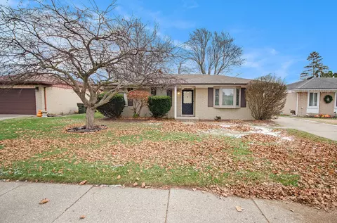14802 Annapolis Dr, Sterling Heights, MI 48313