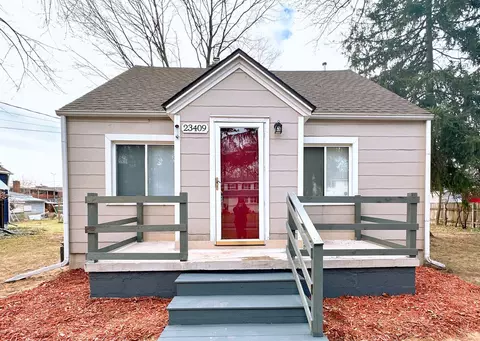 23409 Bush St, Southfield, MI 48033