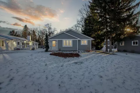 5625 Langlois, West Bloomfield, MI 48322