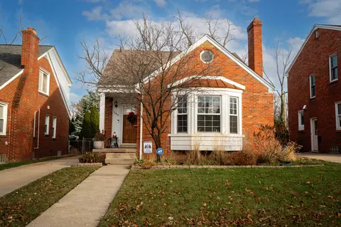 169 Elmwood St, Dearborn, MI 48124