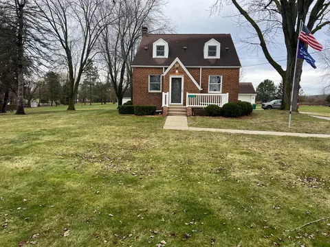 31116 Huron River Dr, Huron, MI 48164