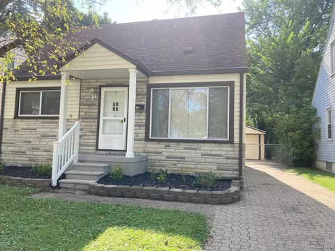 18827 Negaunee, Redford, MI 48240