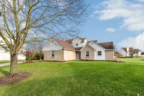 59385 Pacers Path, Lyon, MI 48178