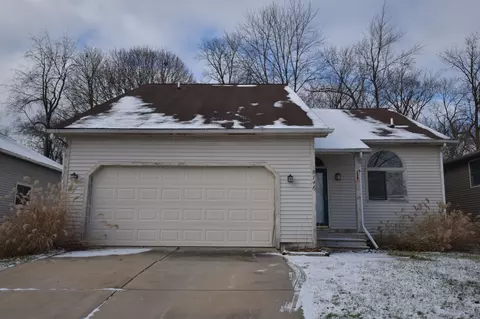 746 Woodingham Ave, Waterford, MI 48328