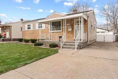 7664 William St, Taylor, MI 48180