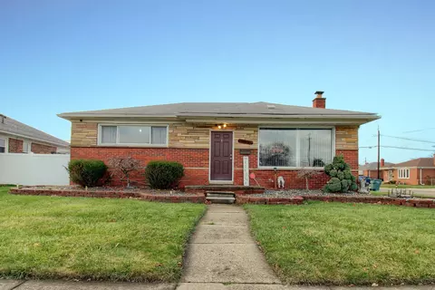 2956 Ferris Ave, Lincoln Park, MI 48146