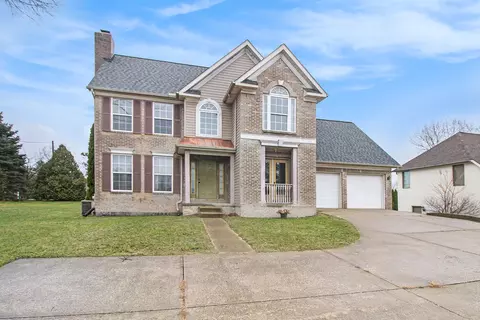 2520 Margaret Dr, Fenton, MI 48430
