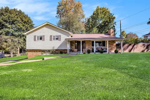 6074 Princess Ln, Independence, MI 48346