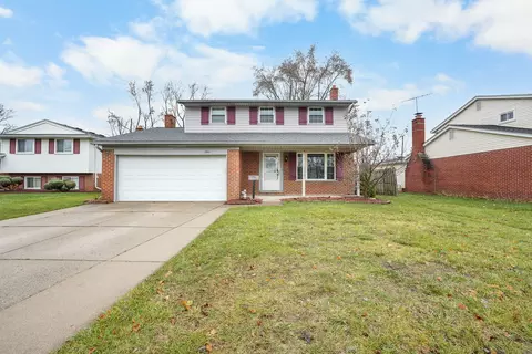 1941 Wilshire St, Westland, MI 48186