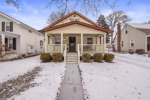 679 N Harvey St, Plymouth, MI 48170