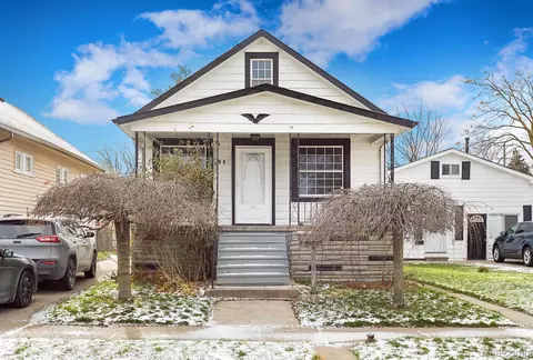 51 Knox St, Ecorse, MI 48229