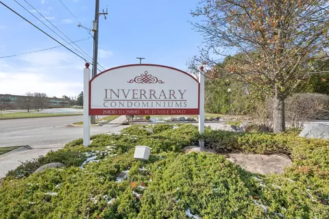 29830 W 12 Mile Rd # 303, Farmington Hills, MI 48334