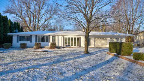 10223 N Jennings Rd NW, Vienna, MI 48420