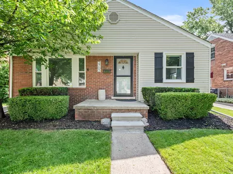 2702 N Connecticut Ave, Royal Oak, MI 48073