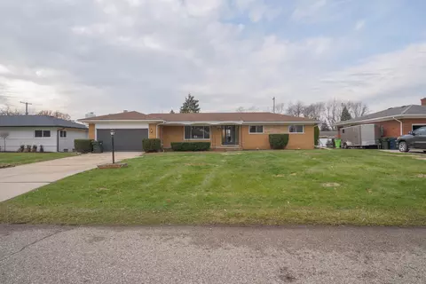 37675 Irene Dr, Sterling Heights, MI 48312
