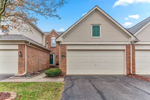 123 Legacy Park Cir, Dearborn Heights, MI 48127