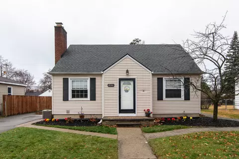 18941 Shadyside St, Livonia, MI 48152