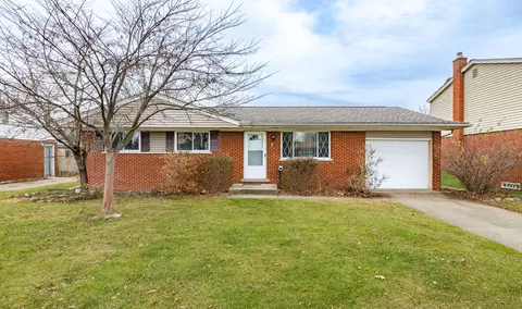 11207 Jacqueline Dr, Sterling Heights, MI 48313