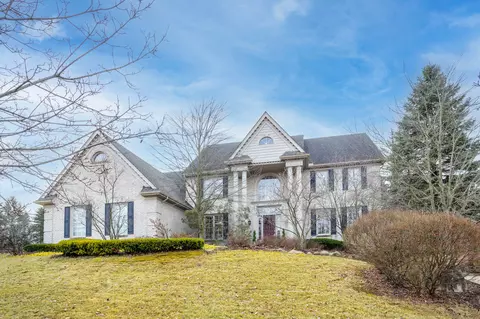17770 Stonebrook Dr, Northville, MI 48168