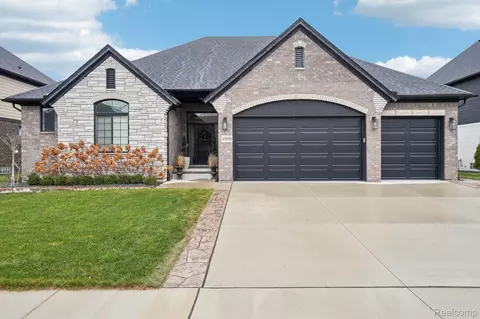49690 Monarch Dr, Macomb, MI 48044