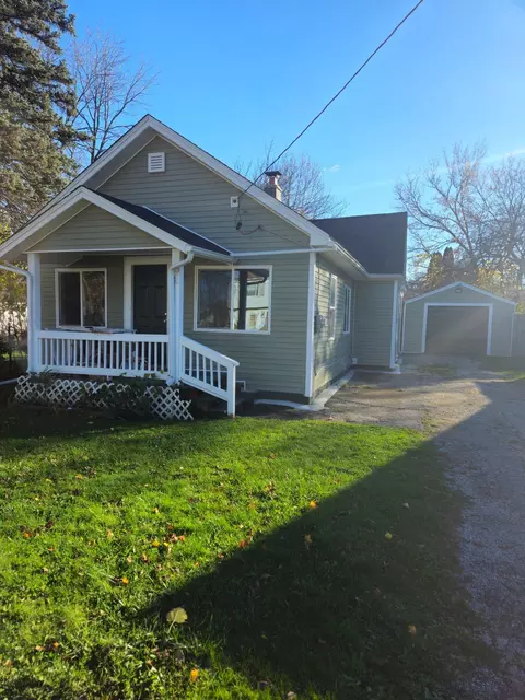 2972 Henry St, Flint, MI 48506