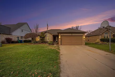 11725 Diamond Ln, Washington, MI 48094