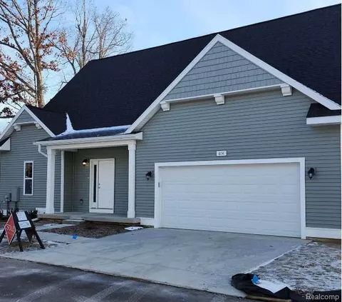 406 Dorchester Dr, Howell, MI 48855