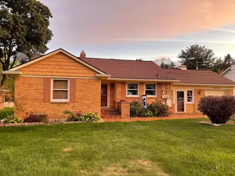 2821 W Water St, Port Huron, MI 48060