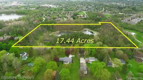 6 Mccandlish Rd, Grand Blanc, MI 48439