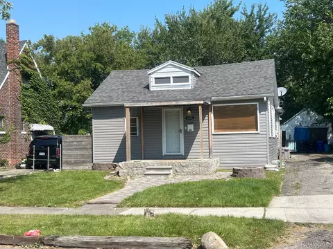 5522 Ashley St, Grosse Pointe, MI 48236 photo 1