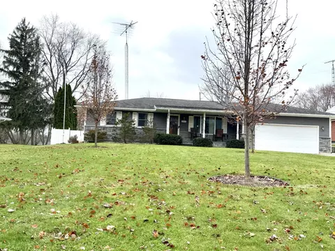 7075 Yarmy Dr, Swartz Creek, MI 48473
