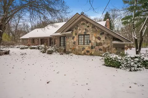 5169 Van Amberg Rd, Brighton, MI 48114